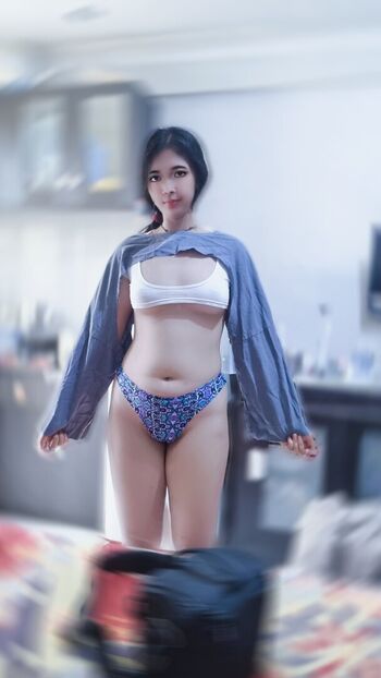 Full leaked Eby sarasvati private photo