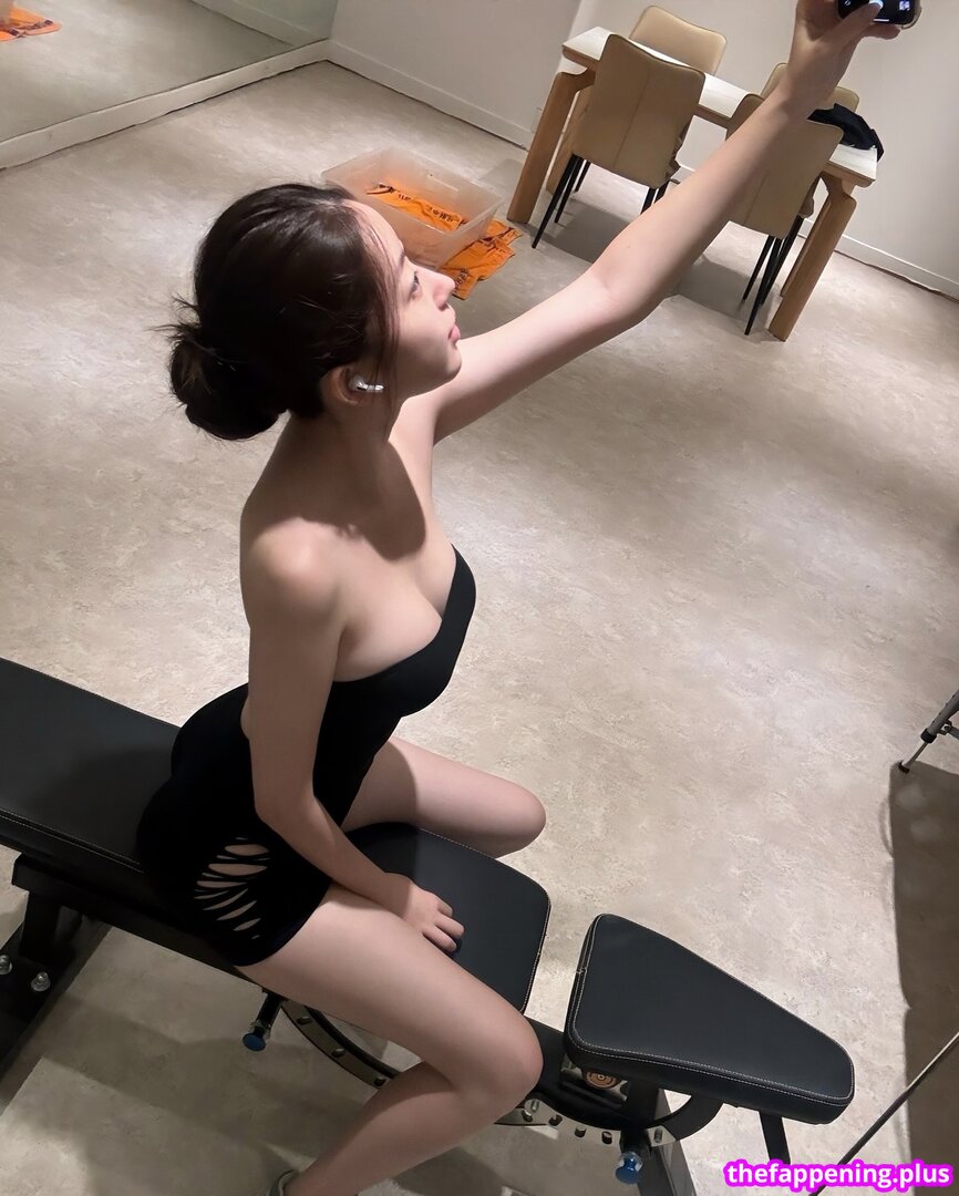 eeu_nkyo Naken OnlyFans Foto #29