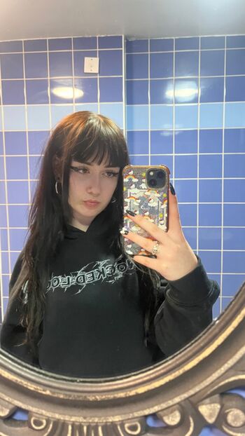 Full leaked Efcevie private photo