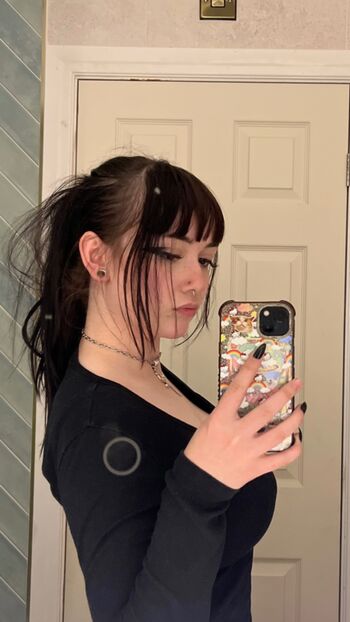 Full leaked Efcevie private photo