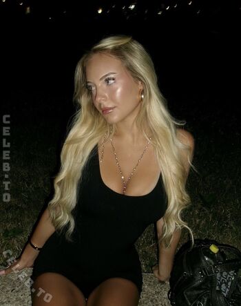 Full leaked Einmarlenchen private photo