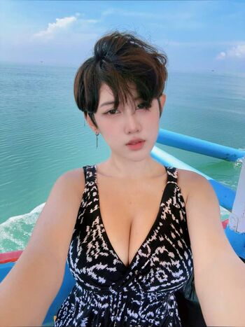 Full leaked Ejahazel private onlyfans photo