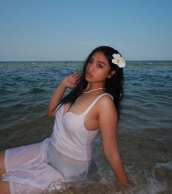 Full leaked Elara lyyy page private photo