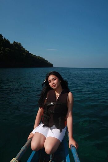 Full leaked Elara lyyy page private photo