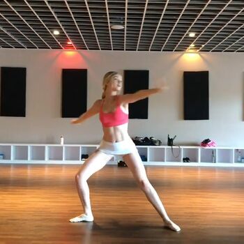 Full leaked Elena kampouris private photo