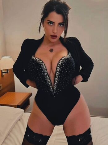 Full leaked Elenorash private photo