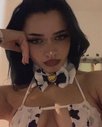 Full leaked Elfyhsq private photo
