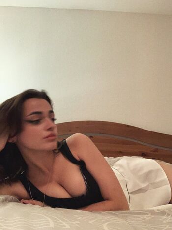 Full leaked Elfyhsq private photo
