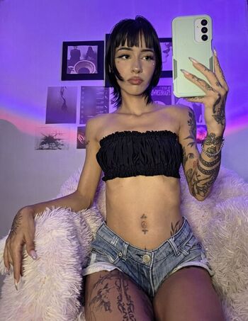 Full leaked Elha black page private photo