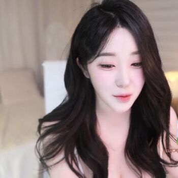 Full leaked Eli private photo