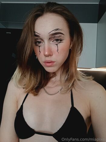 Full leaked Eliamber page private photo
