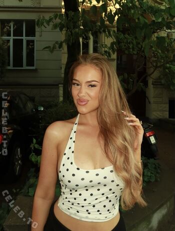Full leaked Elianabajrami private photo