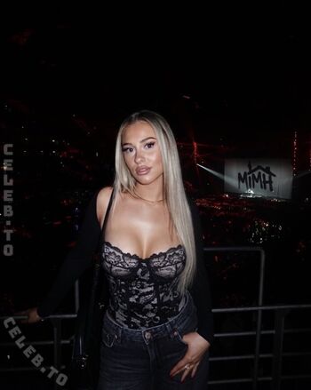 Full leaked Elianabajrami private photo