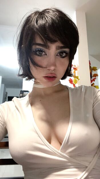 Full leaked Elinoiiddx private photo