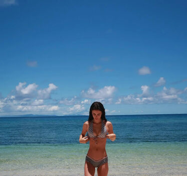 Elisa & Renne Herbert Twins