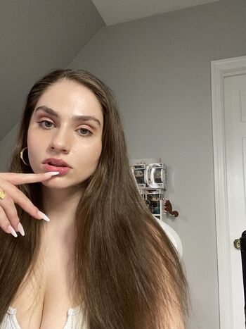 Full leaked Elisabeth marchini page private photo