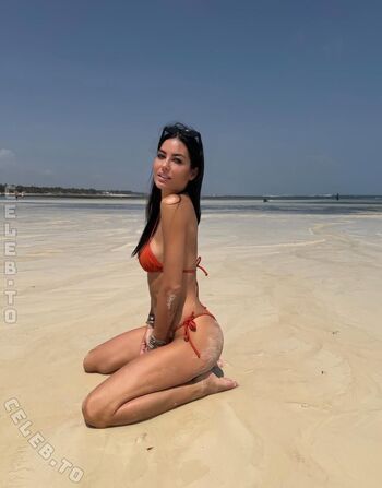 Full leaked Elisabetta gregoraci page private photo