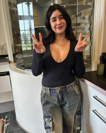 Full leaked Elisetran page private photo