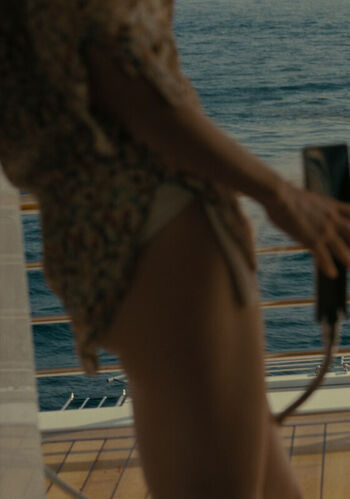 Full leaked Elizabeth debicki private photo