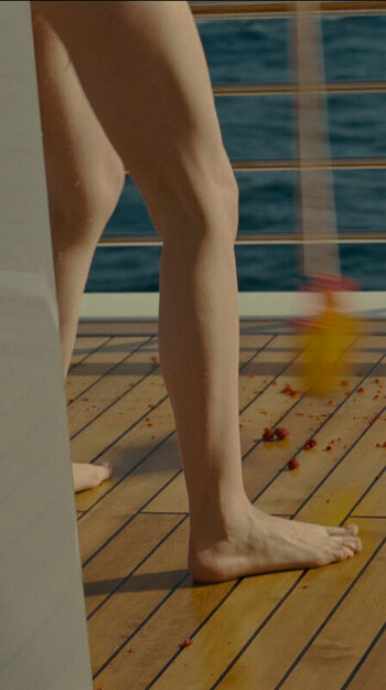 Full leaked Elizabeth debicki private photo