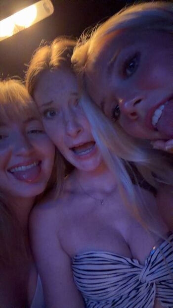 Full leaked Elizabeth graham private photo