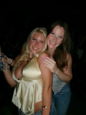 Full leaked Elizabeth graham private photo