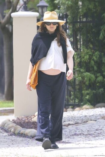 Full leaked Elizabeth olsen private photo