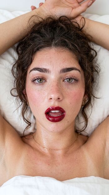 Full leaked Elizabrowne page private photo