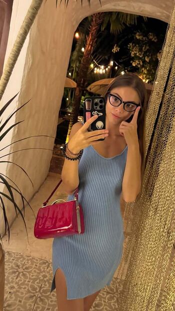 Full leaked Elizavetabom private photo