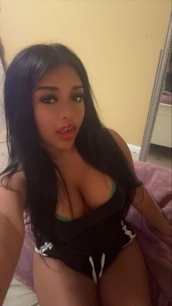 Full leaked Ella belay private photo