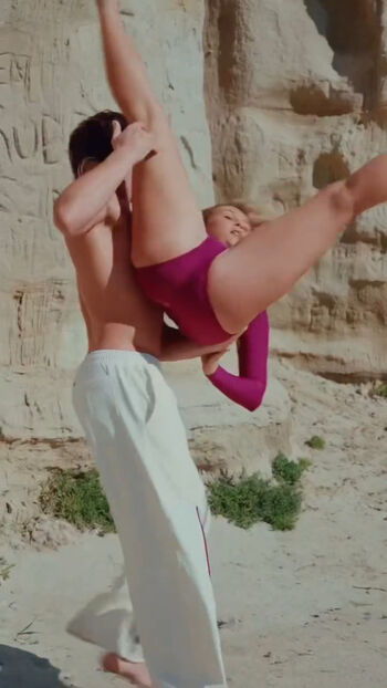 Full leaked Ella horan private photo