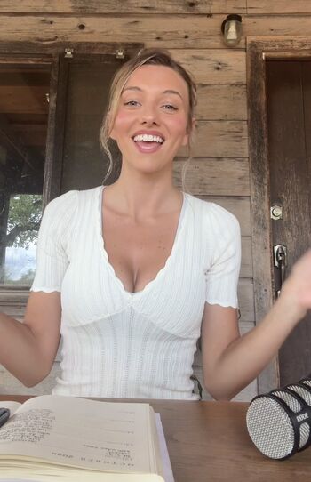 Full leaked Ella kernkamp private photo