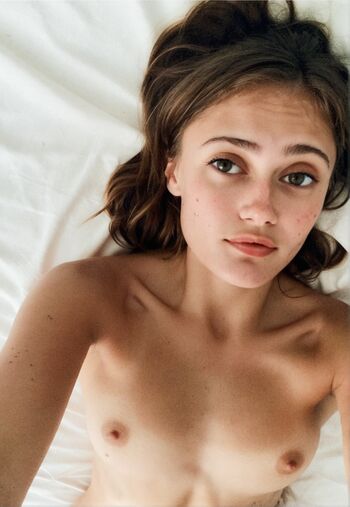 Full leaked Ella purnell page private photo