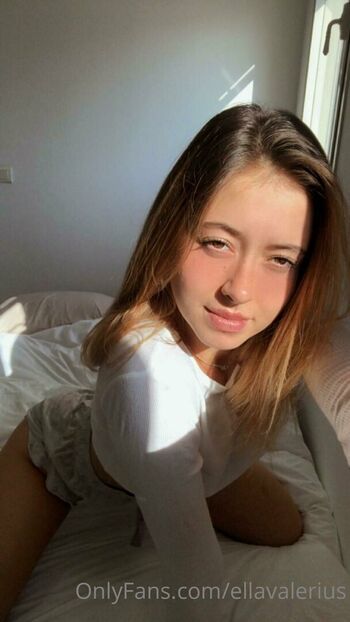 Full leaked Ellavalerius private photo
