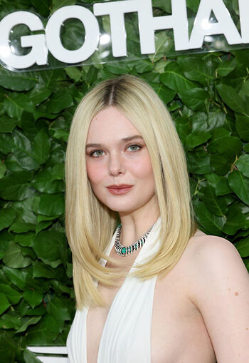 Elle Fanning