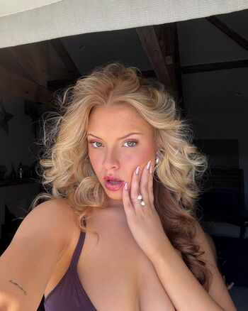 Full leaked Ellebotterill private photo
