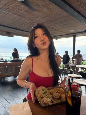 Full leaked Ellen tan private photo