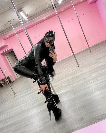 Full leaked Ellenalemish private photo