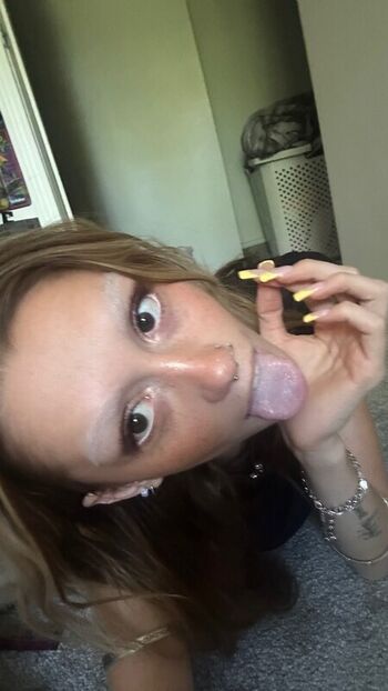 Full leaked Ellesasmrr private photo