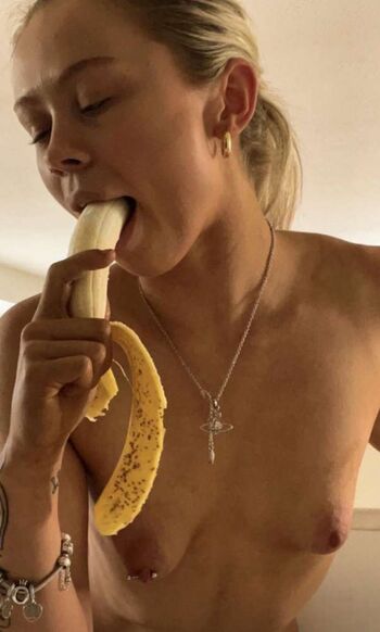 Full leaked Elleymayway private photo