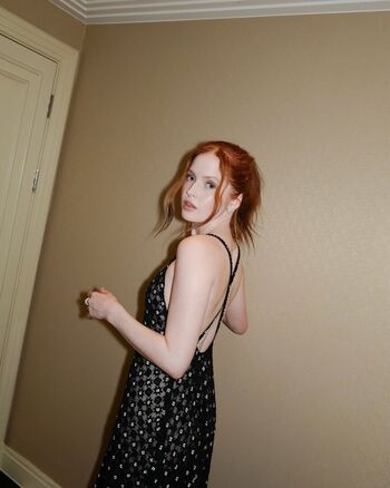 Full leaked Ellie bamber  page private photo