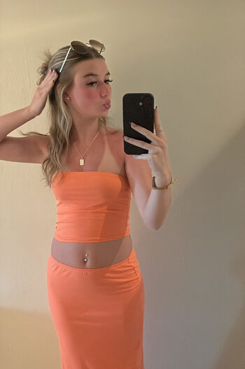 Ellie Barton
