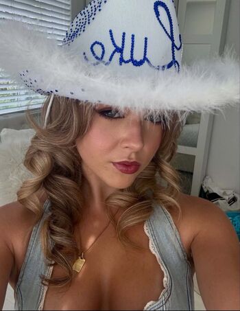 Full leaked Ellie dadd private photo