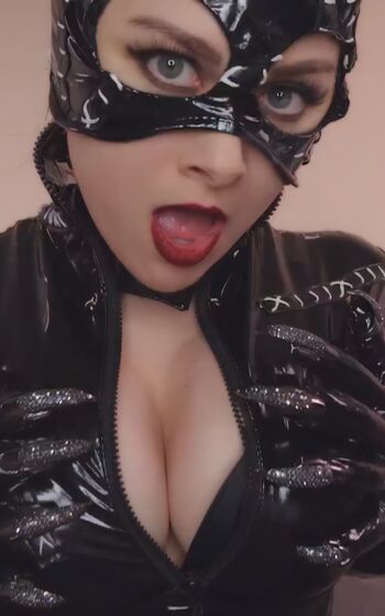 Full leaked Ellie idol private photo