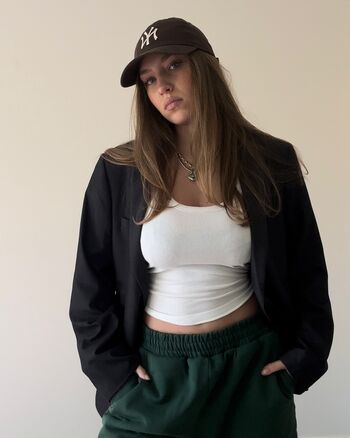 Full leaked Ellie warmbrunn page private photo