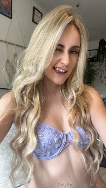 Full leaked Ellierosek private photo