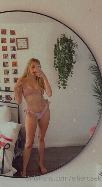 Full leaked Ellierosek private photo