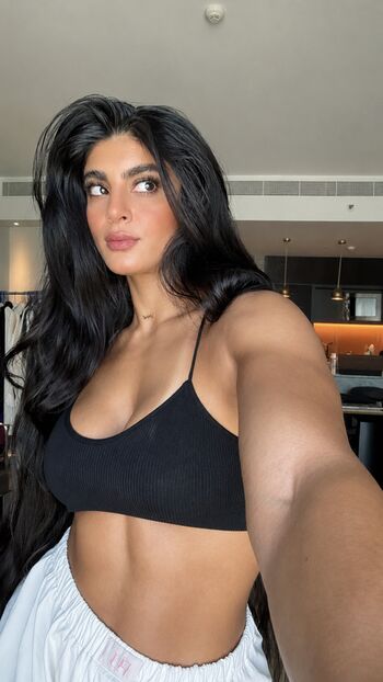 Full leaked Elmaysah private photo