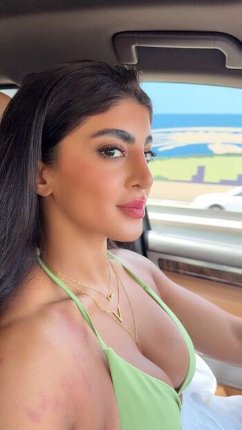 Full leaked Elmaysah private photo