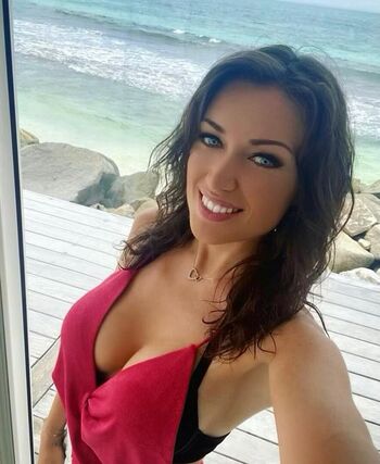 Full leaked Elsa esnoult private photo